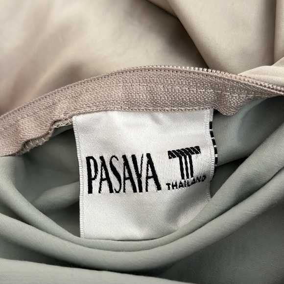 Pasaya king bed set - Picture 8 of 9